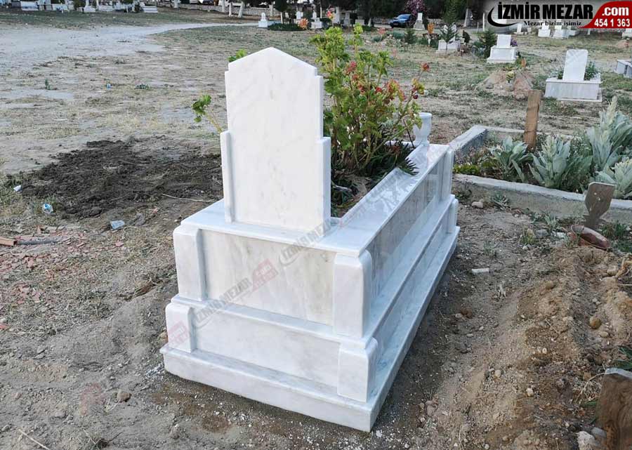 Bodrum Ortakent Mezarlığı mezar yapımı